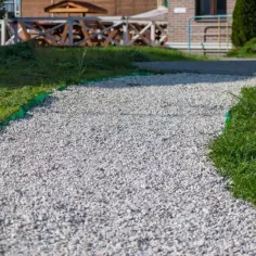 Jak wysypać kamień na podjazd, aby uniknąć najczęstszych błędów