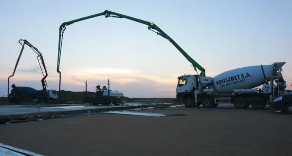 Ile kosztuje gruszka betonu? Poznaj ceny i kluczowe czynniki wpływające na wybór